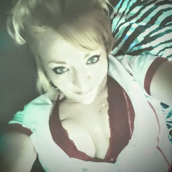 Meet your Posher, Samantha leigh-ann - Picture 9 of 16